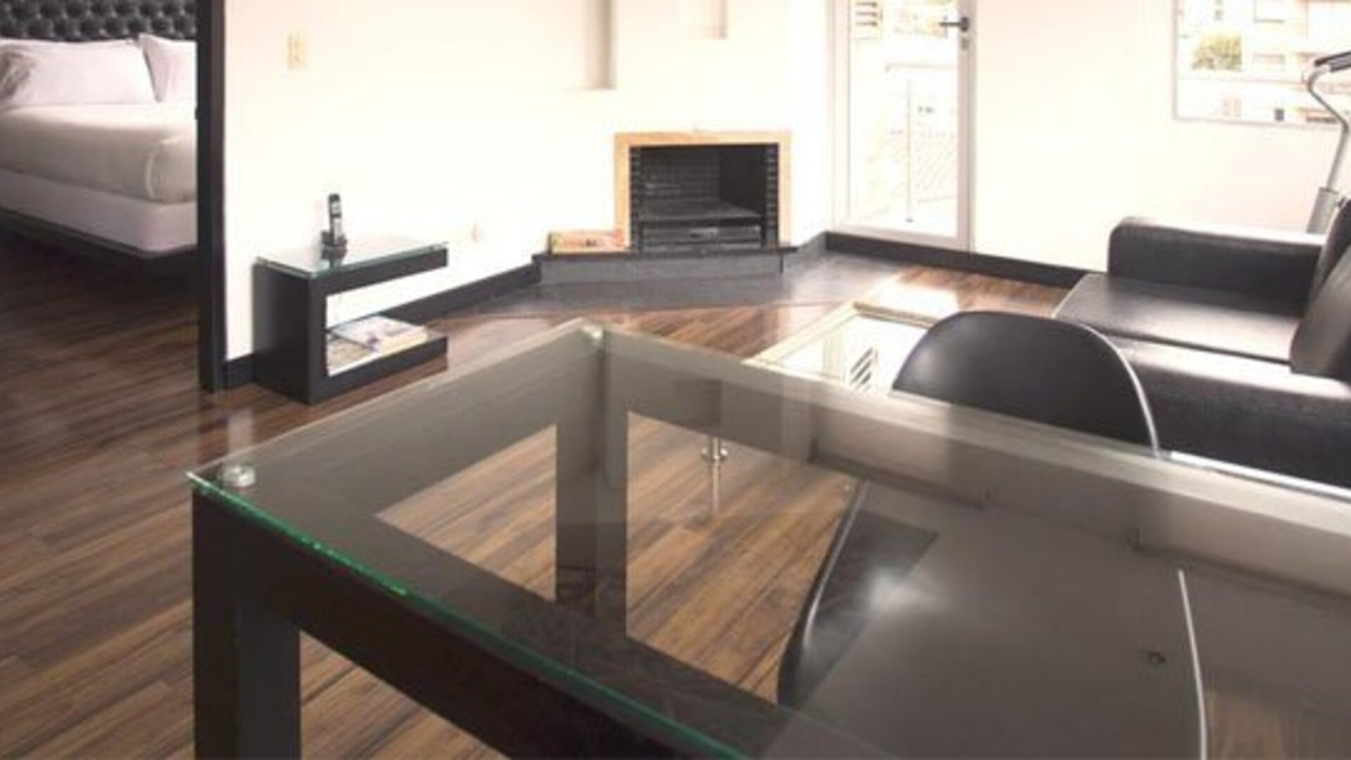 Hotel 104 Art Suites