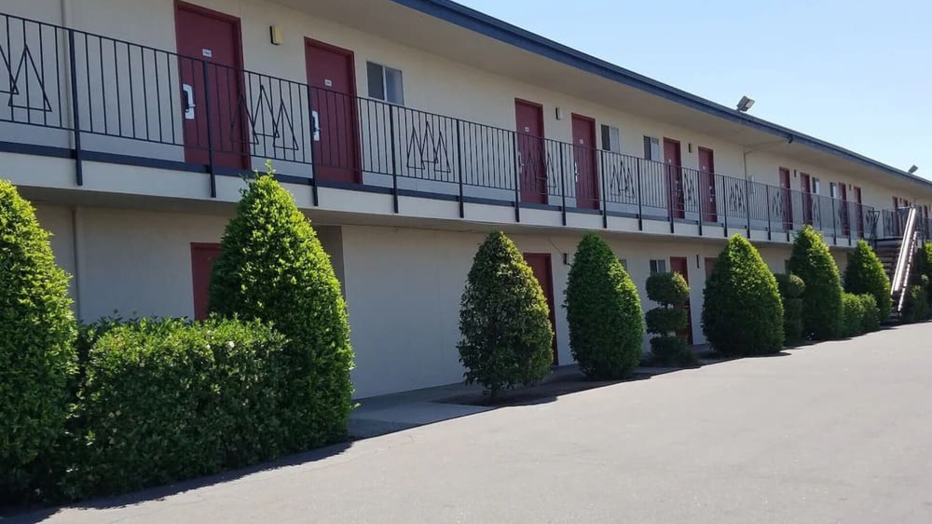 Hotel exterior at Economy Inn, Fresno.