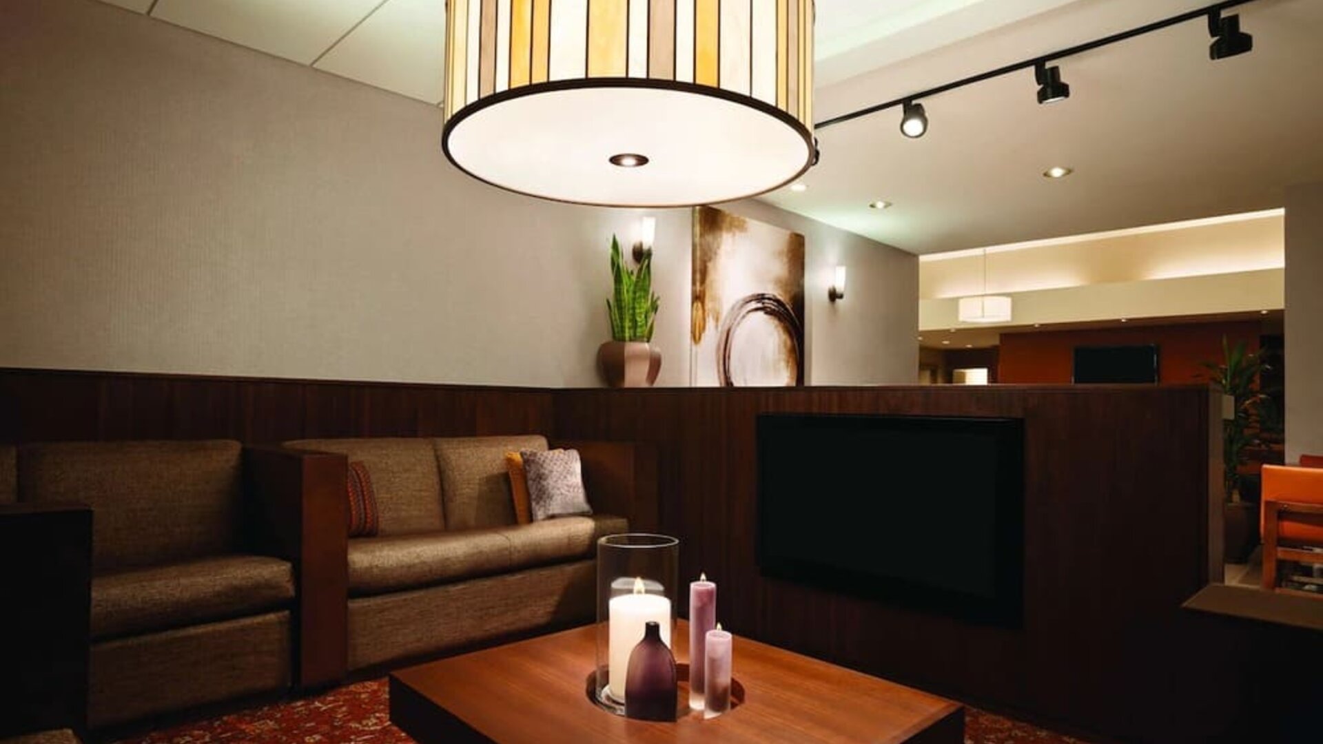 Romantic booths at the bar at Hyatt House Pleasanton.
