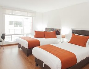 Hotel Castellana 100