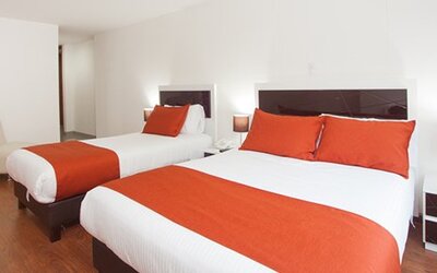 Hotel Castellana 100