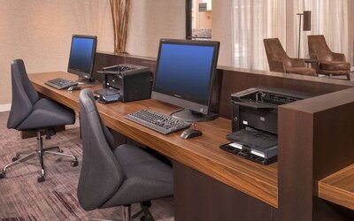 Business center at Courtyard Dulles Airport Chantilly.