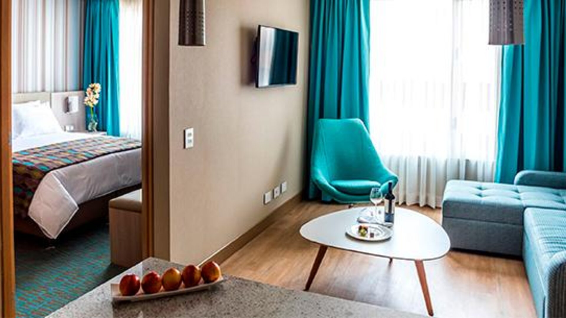 Apartamentos Plaza Suites