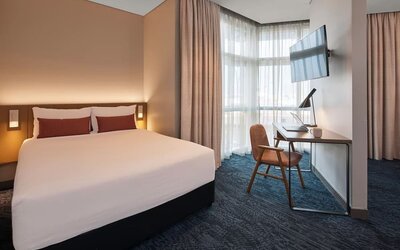 Spacious king room at Rydges Sydney Airport Hotel.
