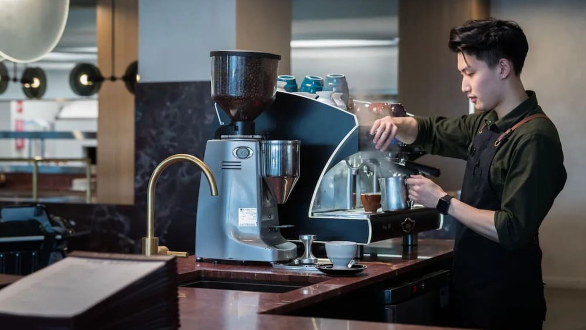 Coffee bar at Rydges Sydney Airport Hotel.
