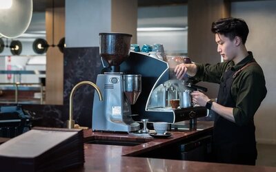 Coffee bar at Rydges Sydney Airport Hotel.