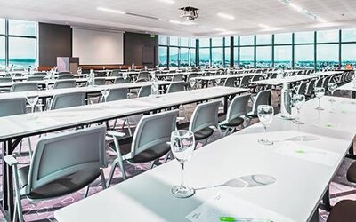 Courtyard By Marriott Bogota Airport