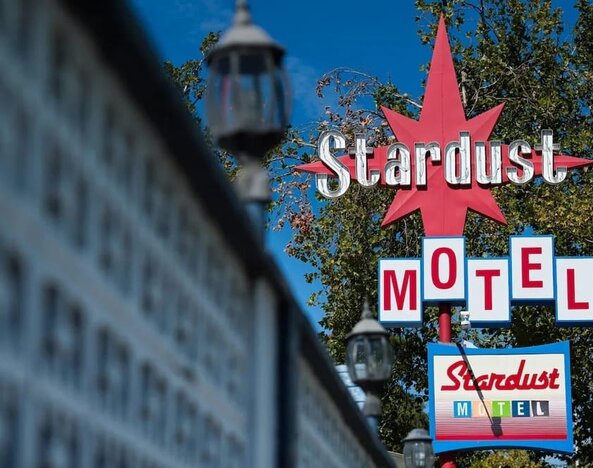 Hotel exterior and entrance at Stardust Motel Redding.