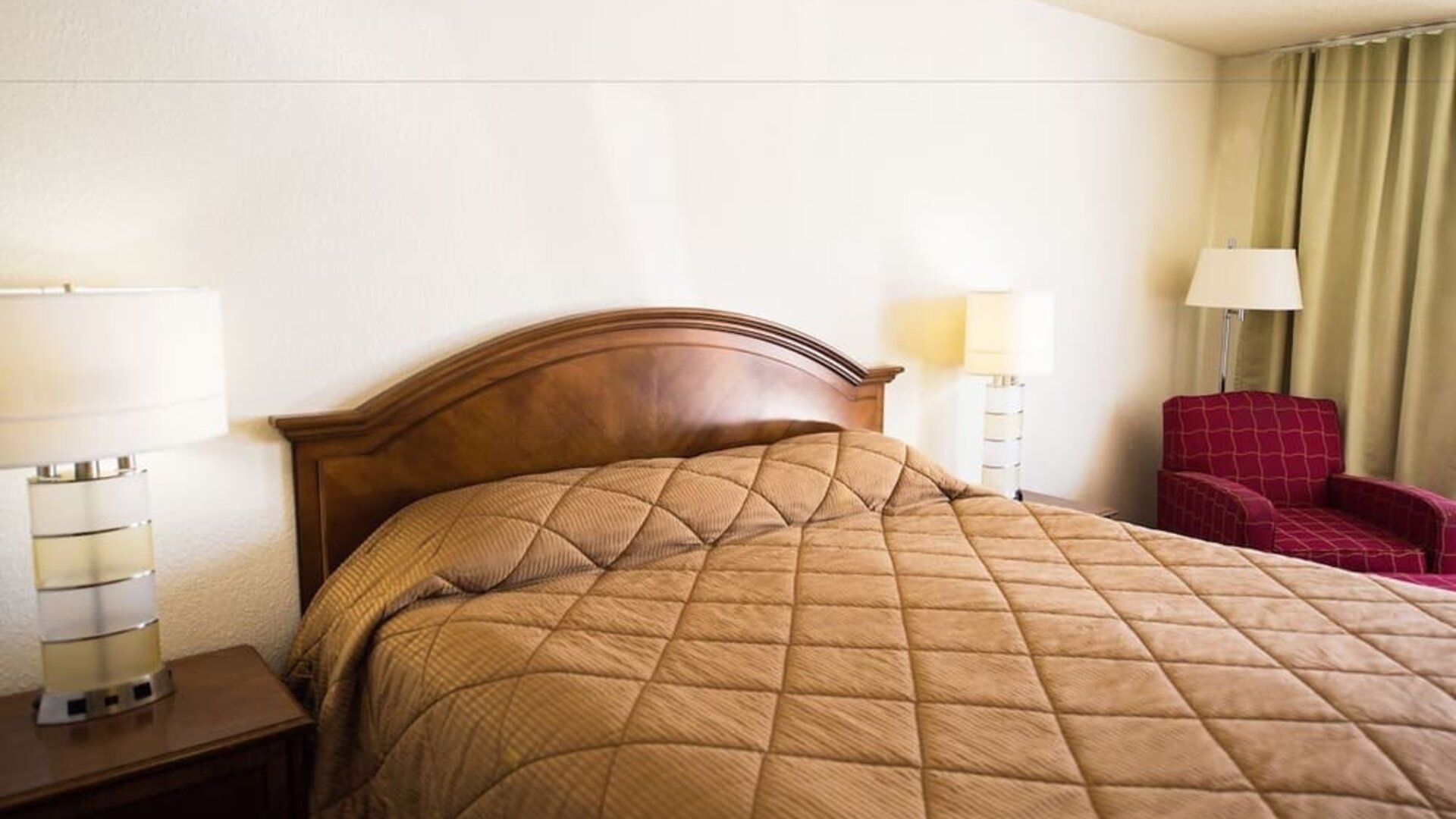 Romantic king room at Stardust Motel Redding.