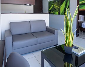 ICON 48 Luxury Apartasuites