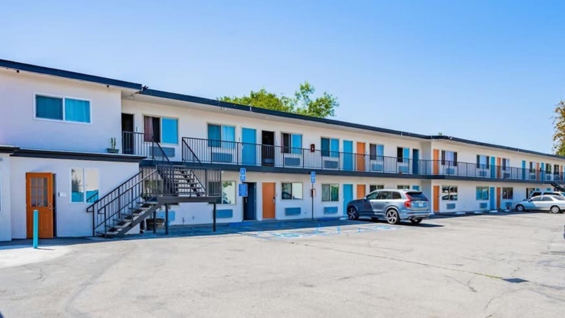 Parking available at Tradewinds Motel.