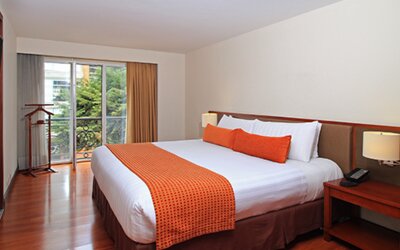 Windsor House Inn By GEH Suites