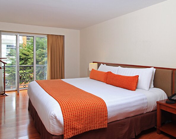 Windsor House Inn By GEH Suites