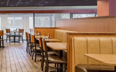 Dining room at Days Inn By Wyndham St Augustine/Historic Downtown.