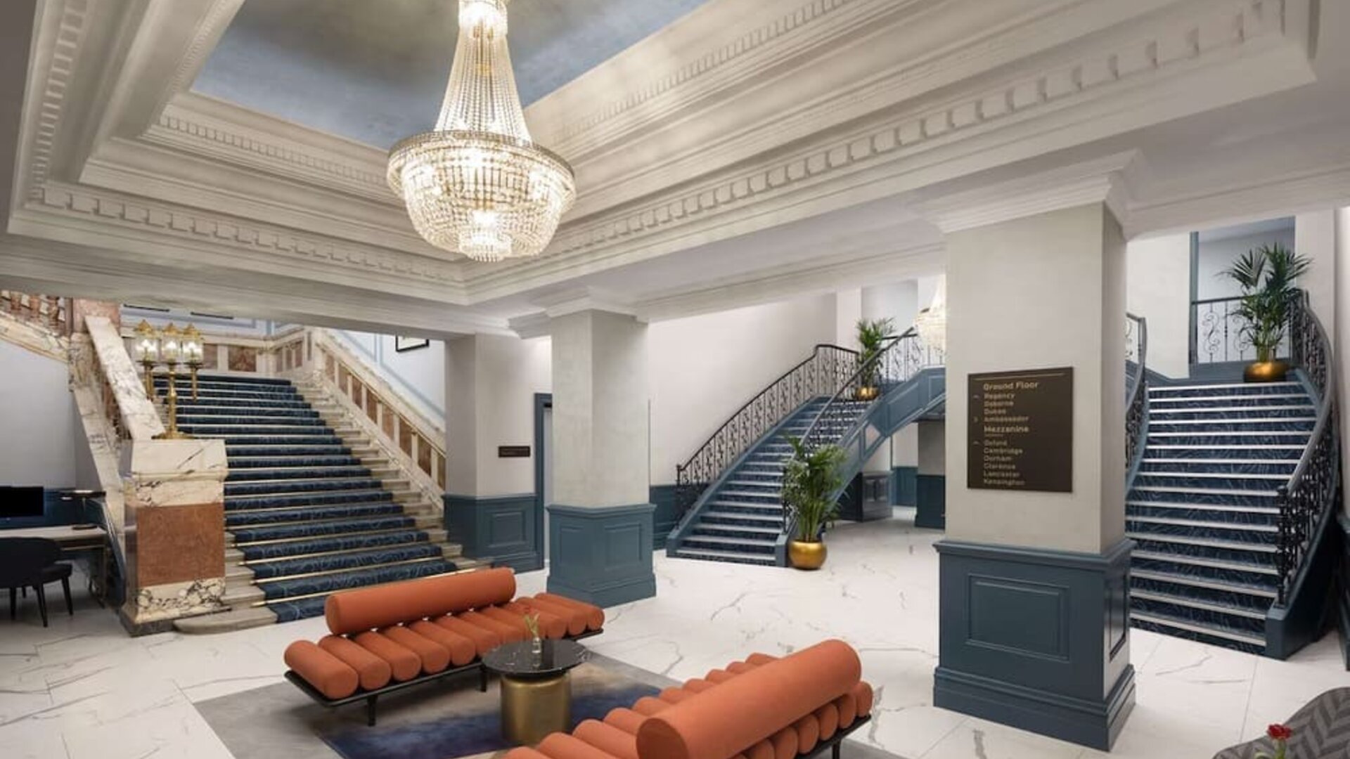 Lobby lounge at DoubleTree By Hilton Brighton Metropole.