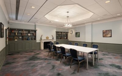 Professional meeting room at DoubleTree By Hilton Brighton Metropole.