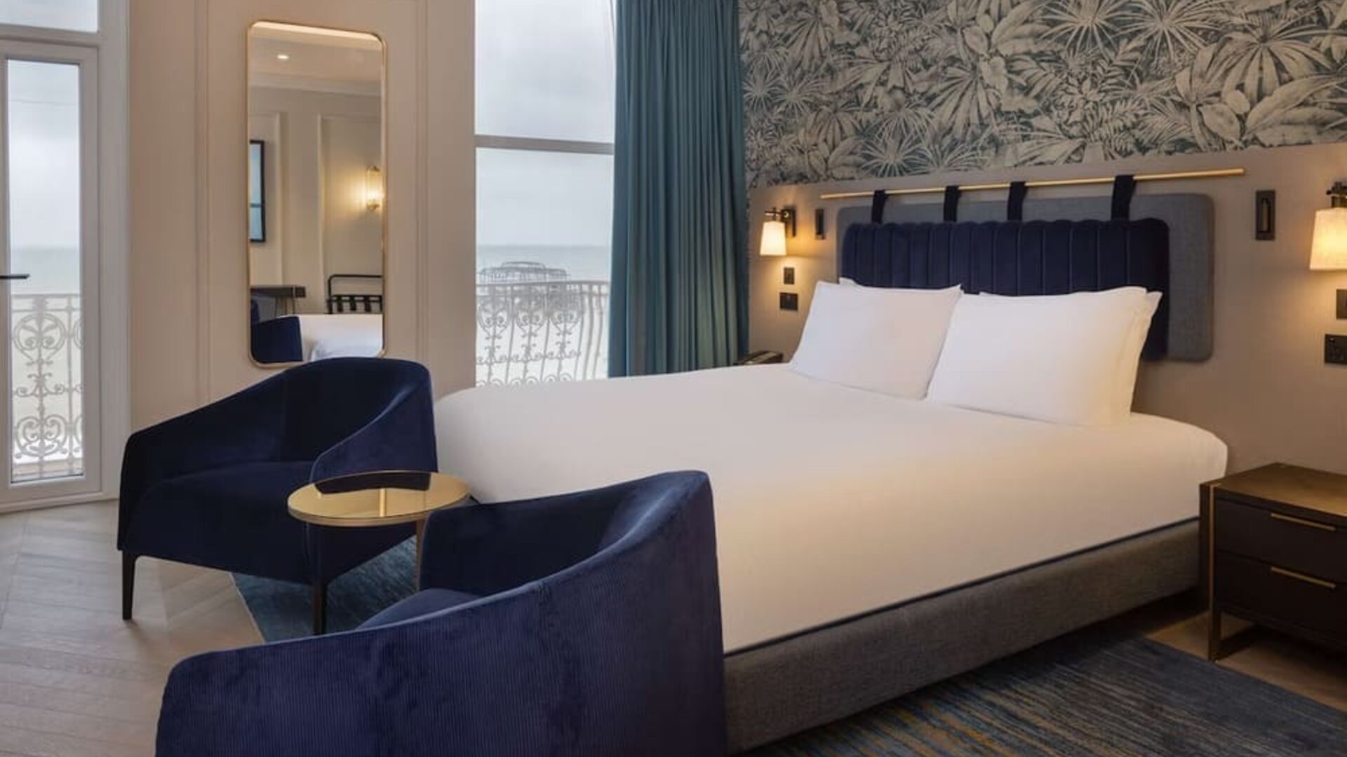 King room with lounge seating at DoubleTree By Hilton Brighton Metropole.