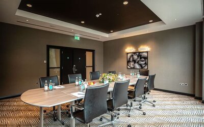 Meeting room at DoubleTree By Hilton Woking.