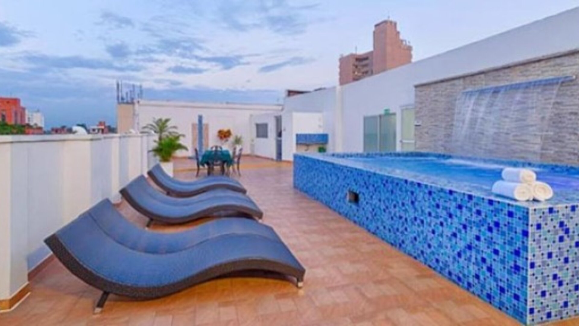 Tama Hotel Granada Real