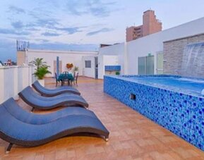 Tama Hotel Granada Real