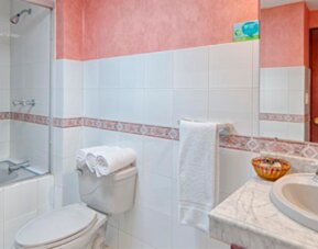 Tama Hotel Granada Real