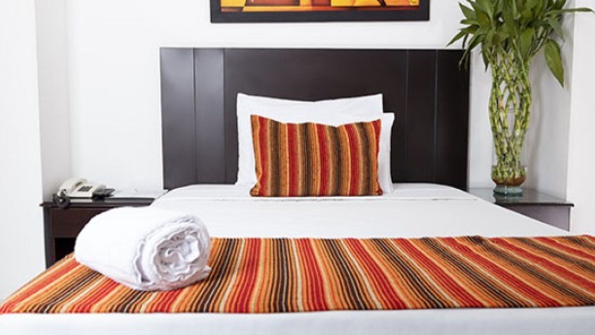 Tama Hotel Granada Real