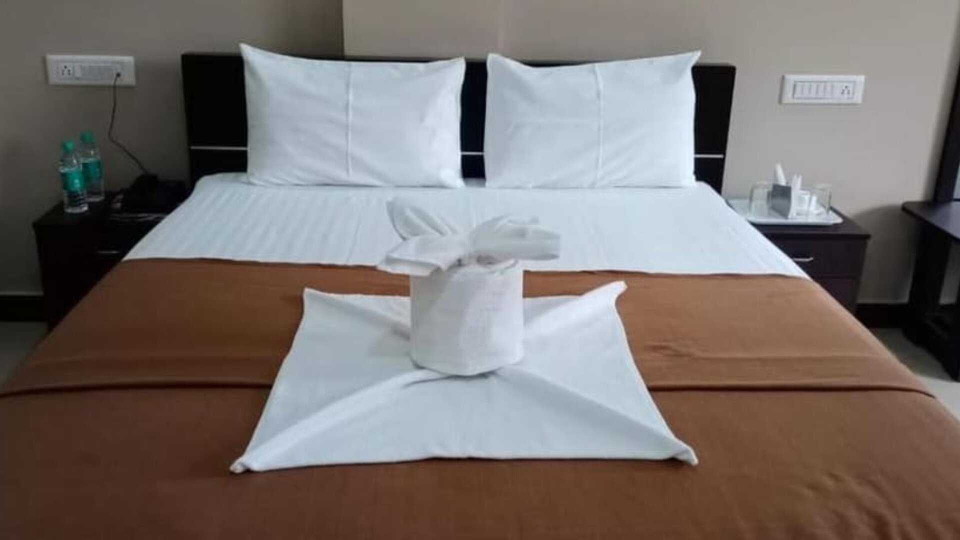 Romantic king room at The Nisarga Grand.