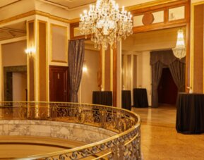 El Avenida Palace Hotel