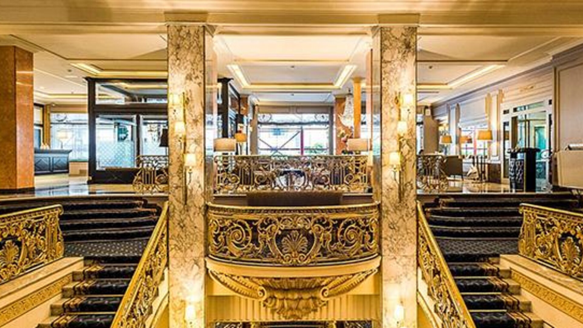 El Avenida Palace Hotel