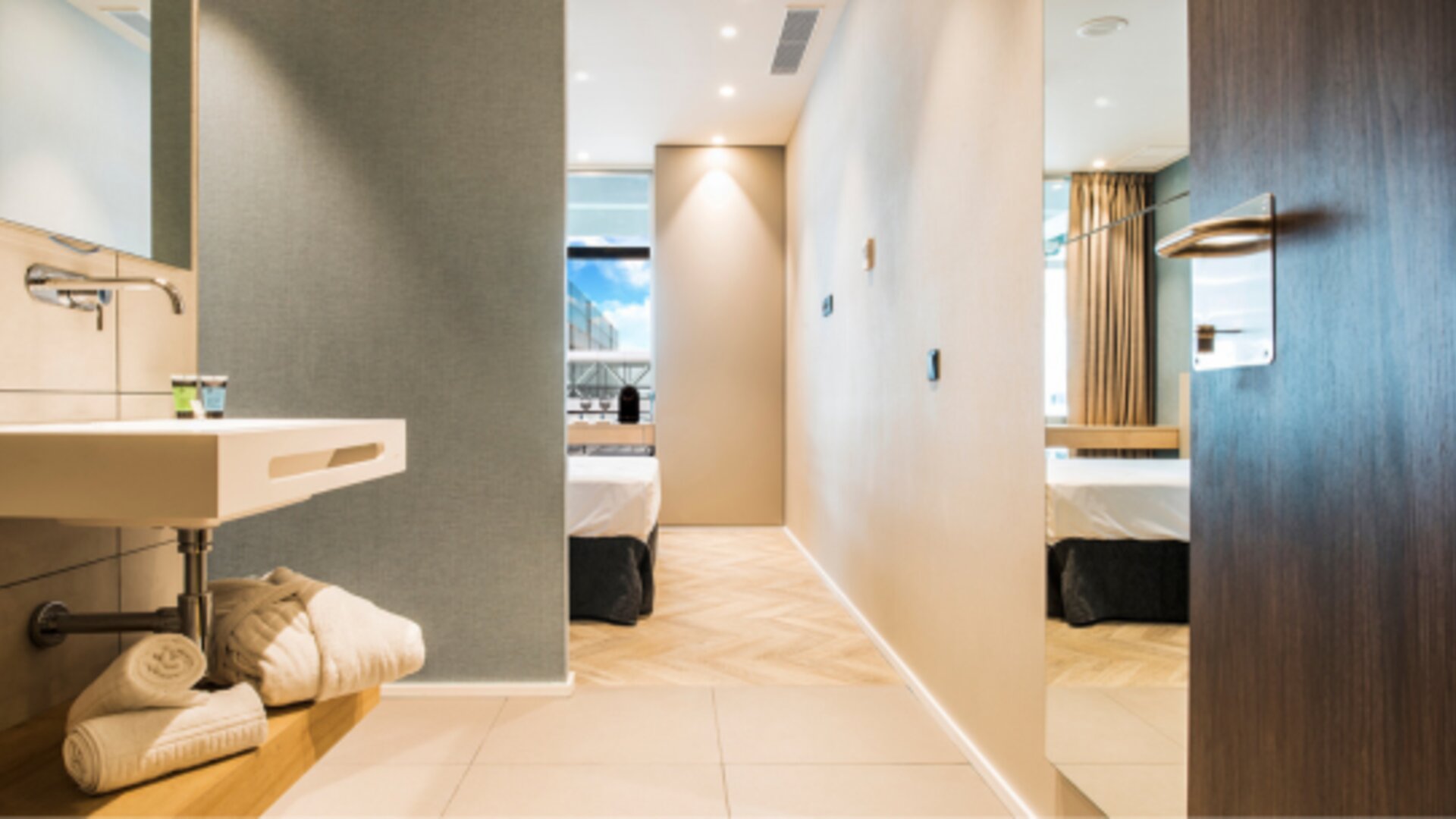 Hotel Sleep & Fly Business Center