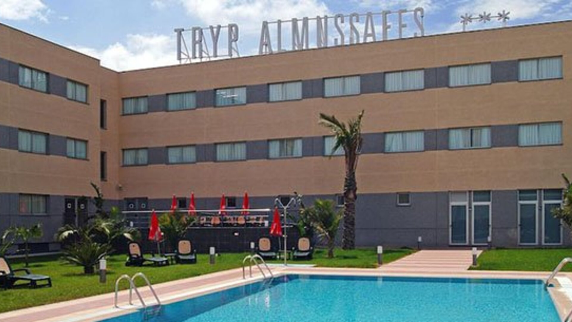 Ramada Valencia Almussafes