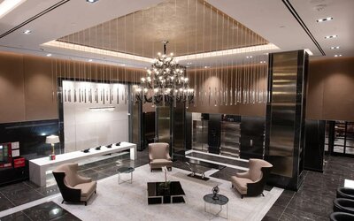 Lobby and lounge at Aliz Hotel Times Square.