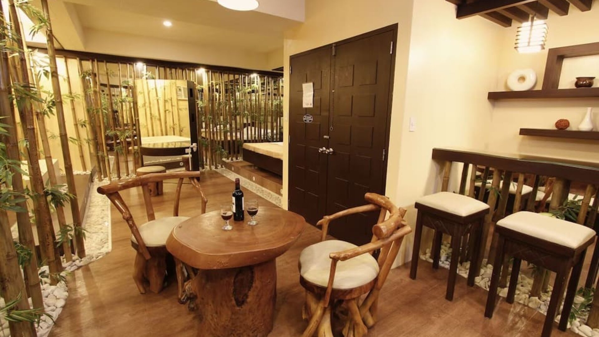 Dining and bar area at Victoria Court North EDSA - Caloocan.