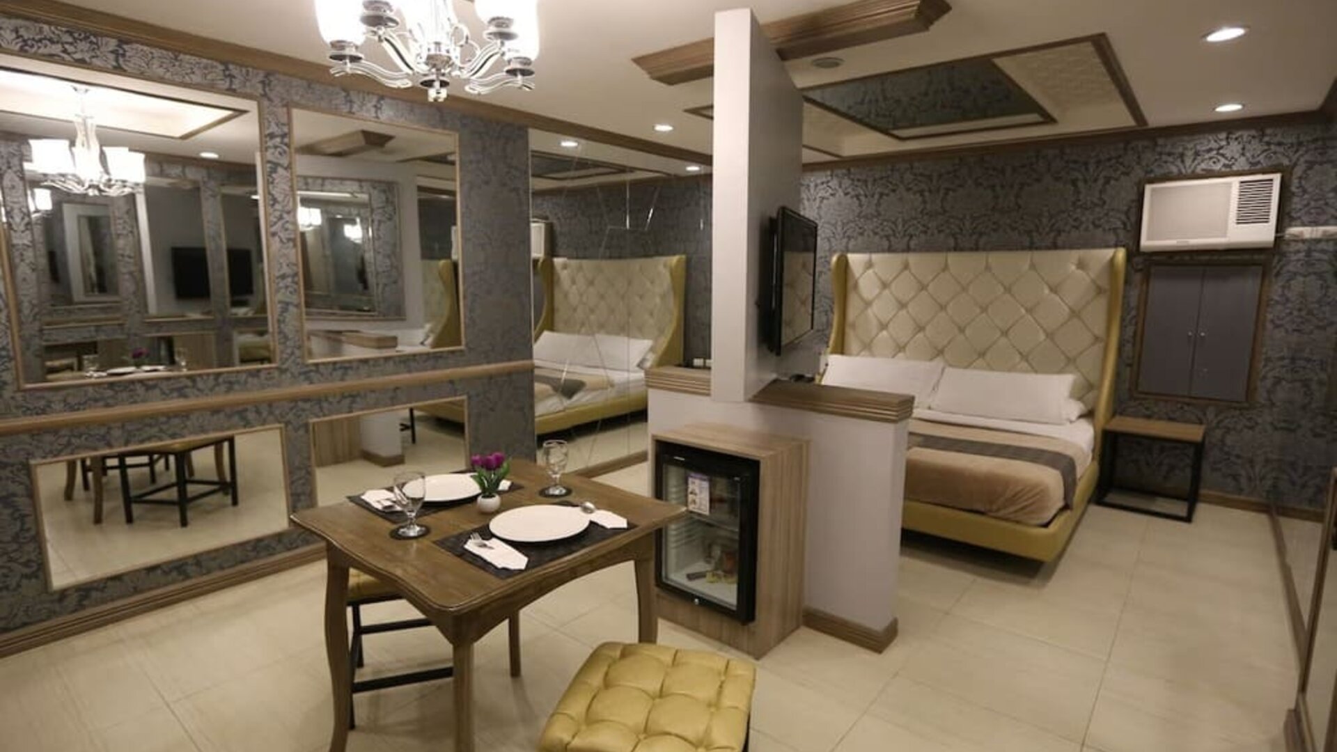 Day use room at Victoria Court North EDSA - Caloocan.