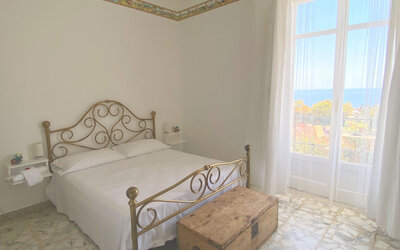 Pupi Catania Etna Farm B&B