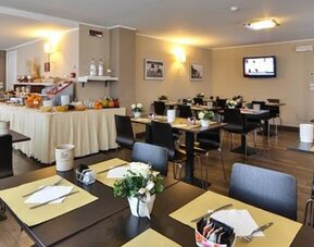 Hotel Regal & Apartments