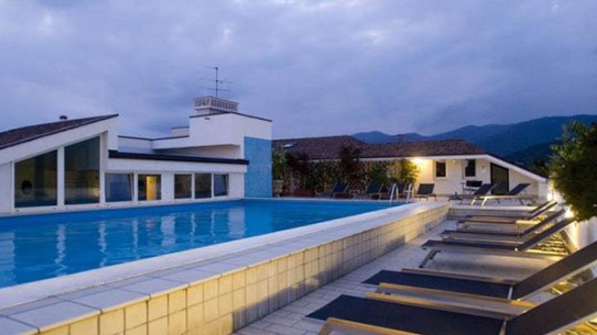 Hotel Regal & Apartments