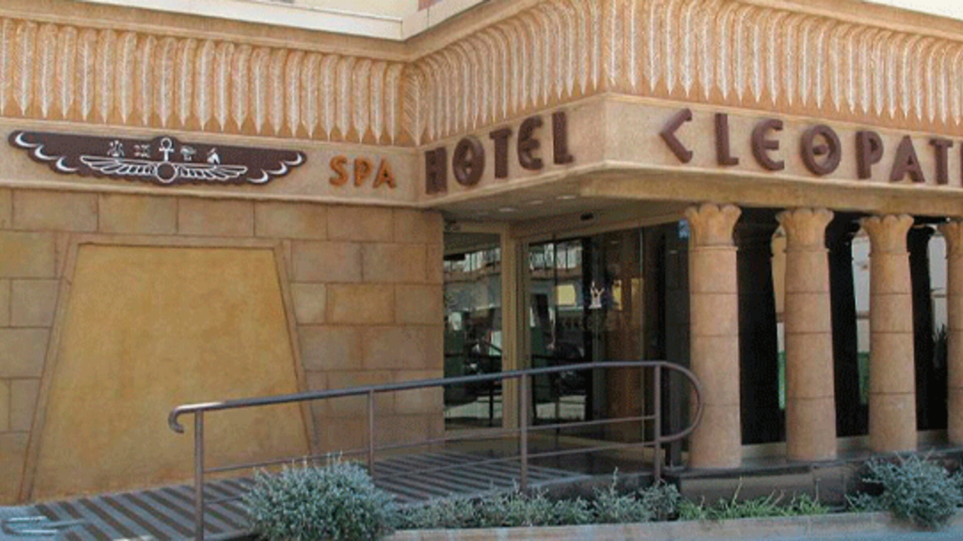 HOTEL CLEOPATRA