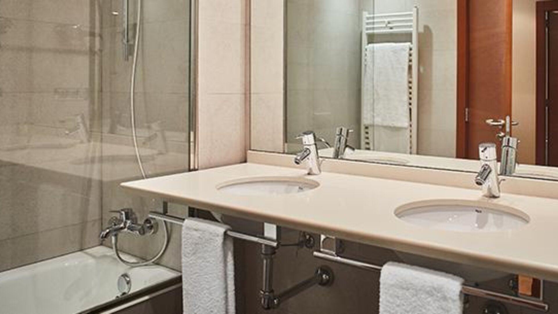 Hotel Silken Ciudad De Gijón