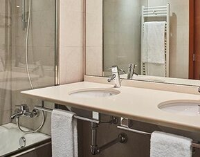 Hotel Silken Ciudad De Gijón