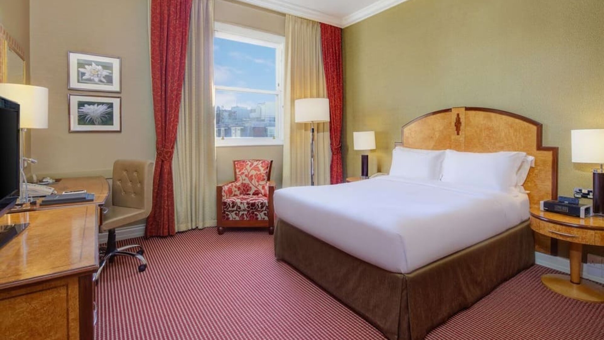 Day use room with work desk at Hilton London Paddington.