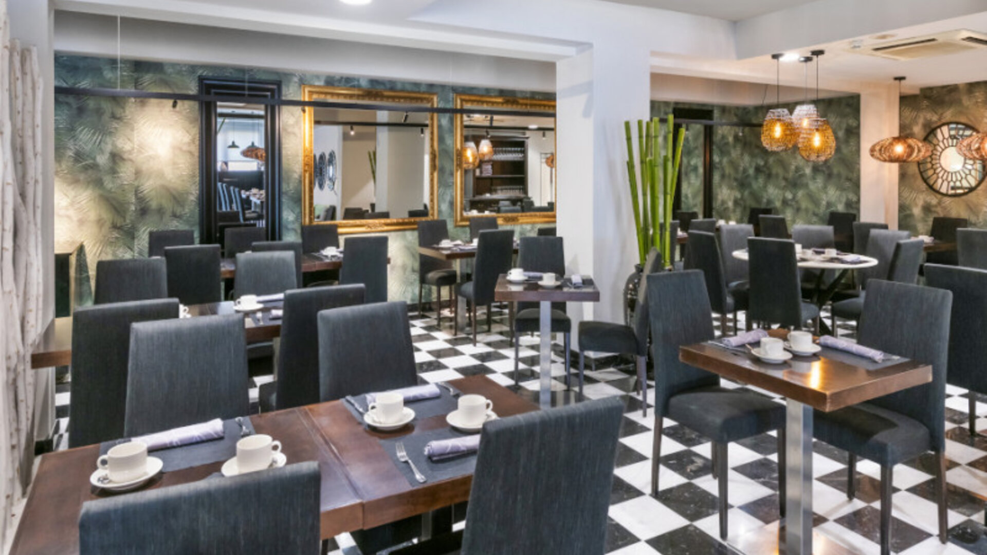 Hotel Sallés Aeroport Girona