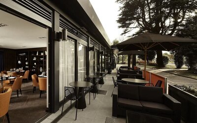 Breezy patio at DoubleTree By Hilton London - Ealing.