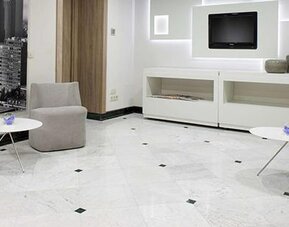 Avani Alonso Martinez Previously NH Alonso Martinez