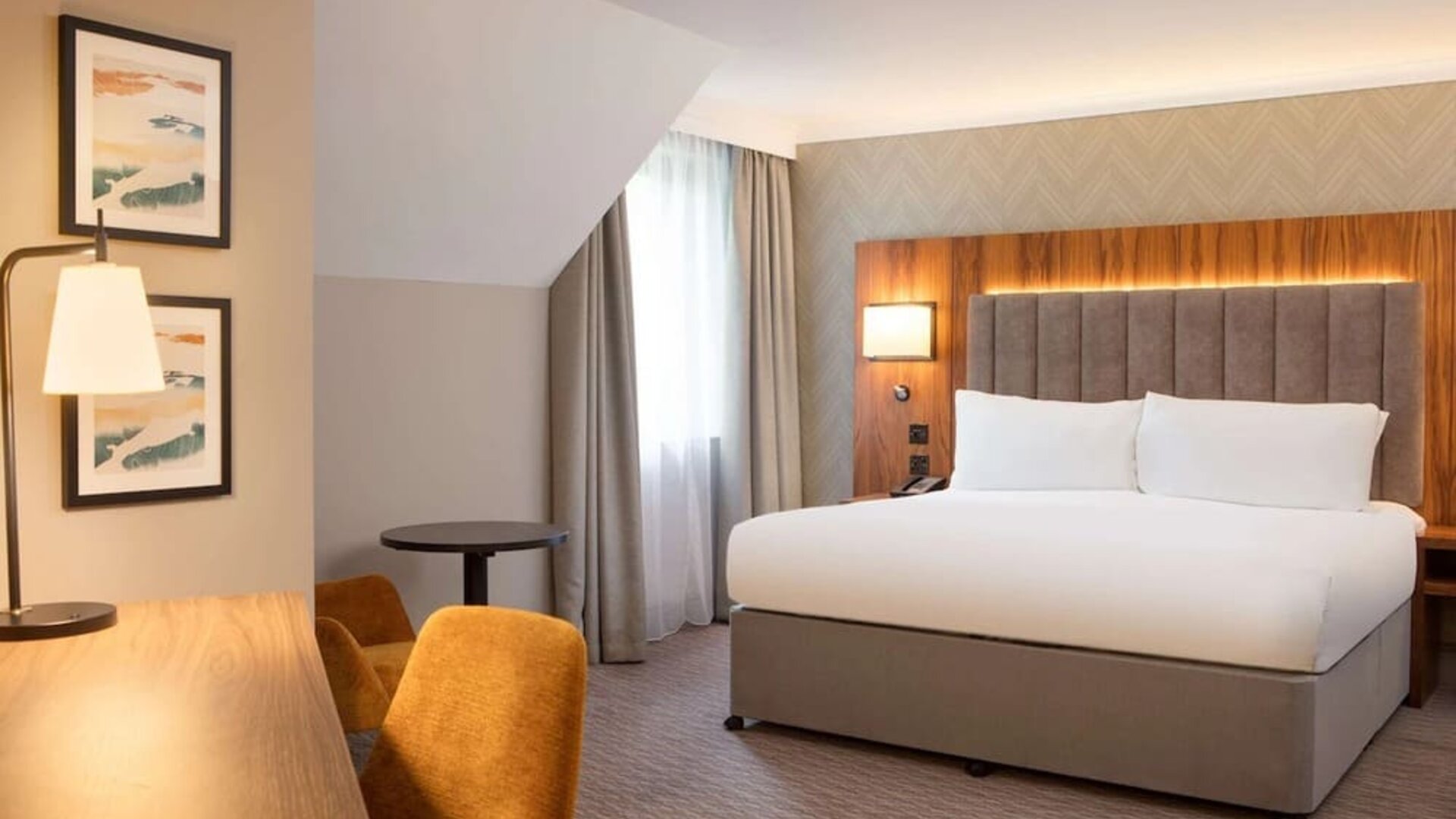 Day use room with natural light at DoubleTree By Hilton Southampton.
