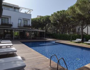 Hotel NM Suites By Escampa Hotels