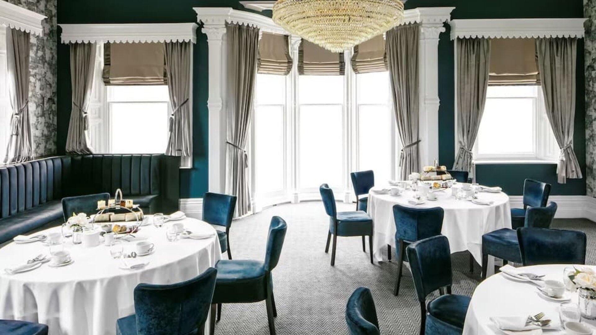 Elegant meeting room at DoubleTree By Hilton Hotel & Spa Chester.  