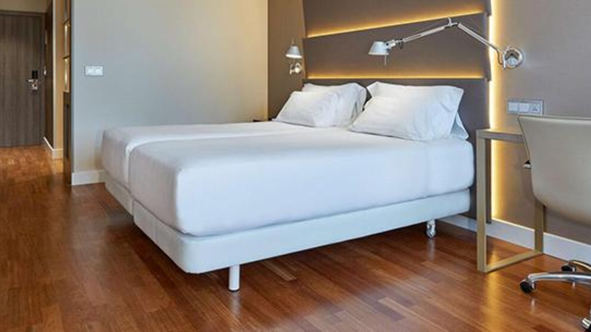 NH Sevilla Plaza De Armas