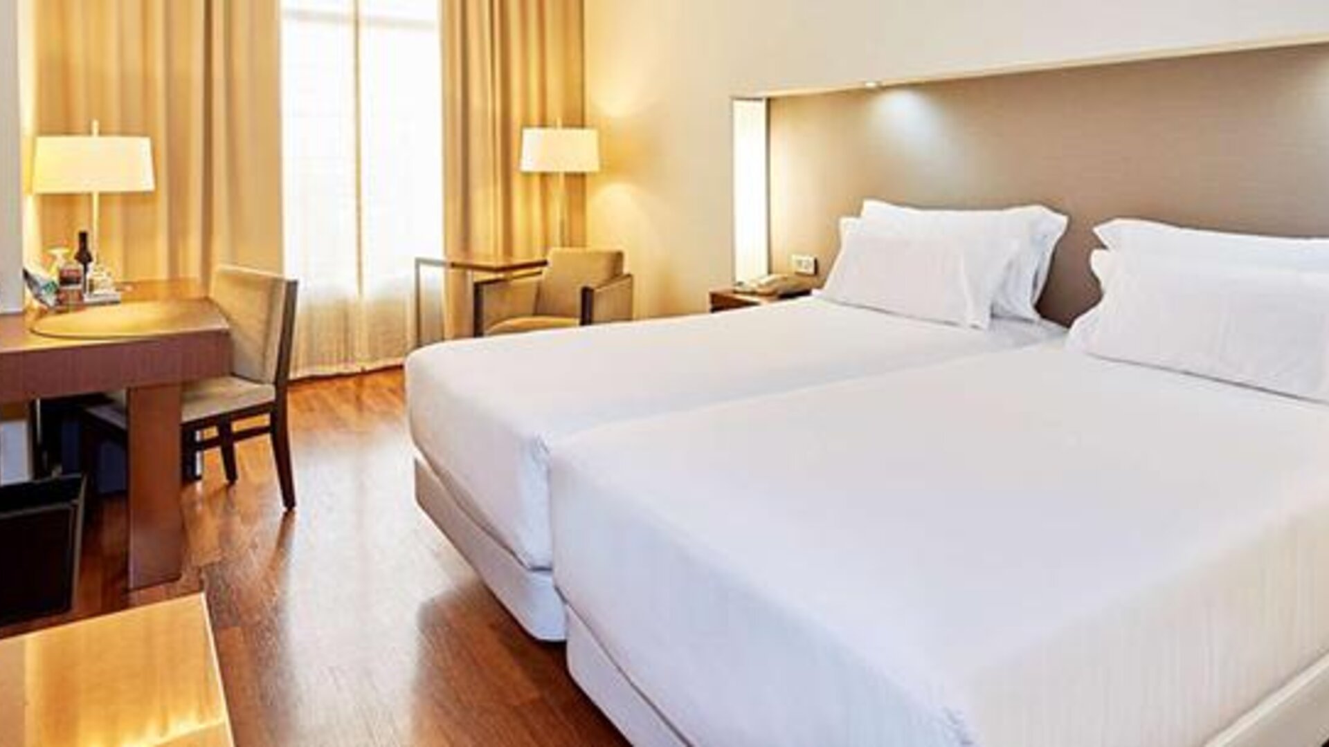 NH Sevilla Plaza De Armas