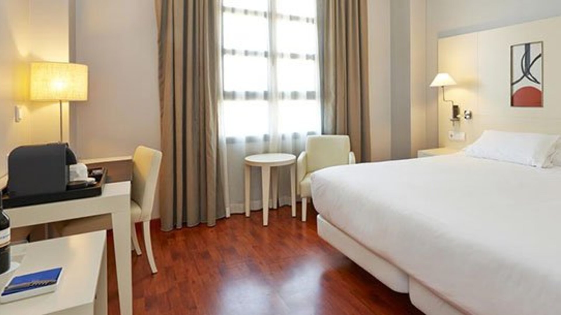 NH Valencia Las Artes